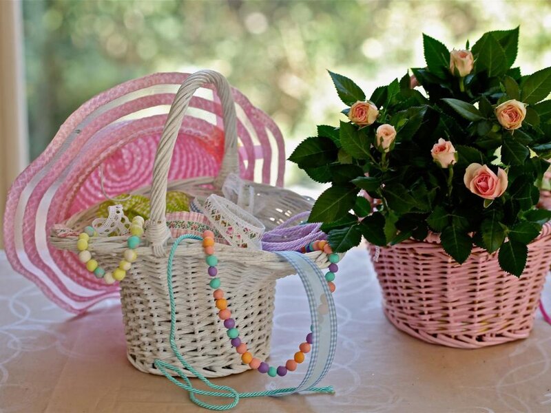 Wicker Baskets with Flowers — Pink