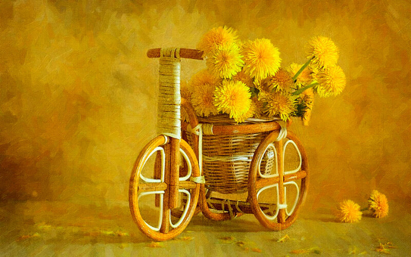 Wicker Tricycle with Flowers — Yellow