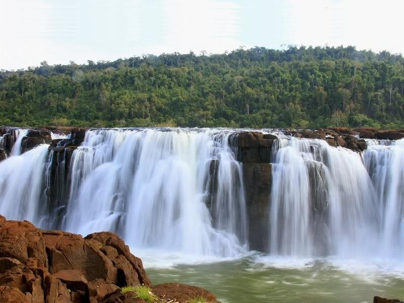 Wide Waterfall Cascade — Green, Serene