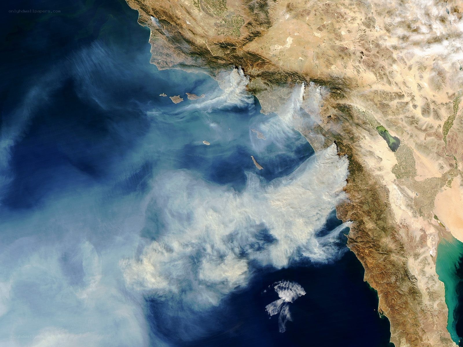 Wildfire smoke over California