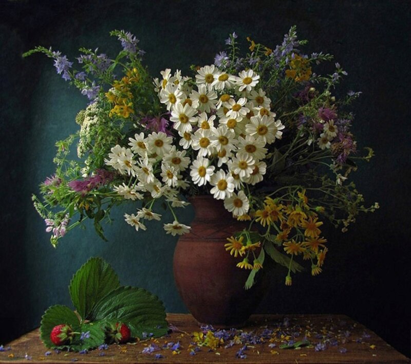 Wildflower Bouquet in Vase — Brown, Dramatic