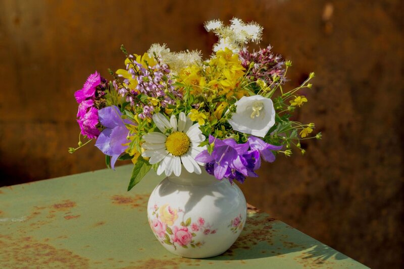 Wildflower Bouquet in Vase — White, Serene