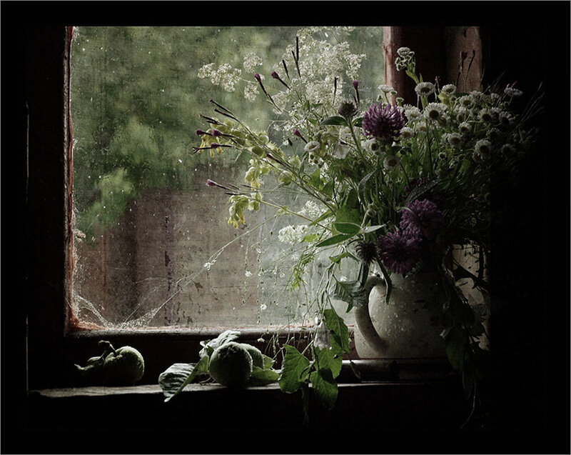Wildflowers in a Vase — White