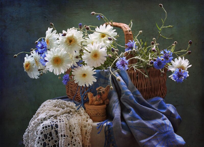 Wildflowers in Basket — Blue