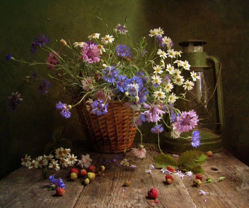 Wildflowers in Basket — Brown