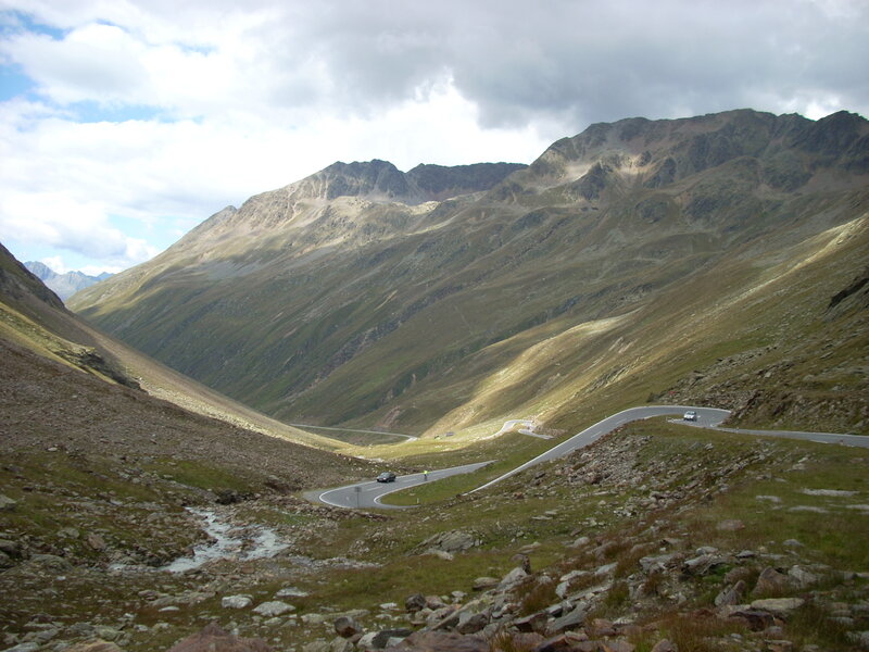 Winding mountain road
