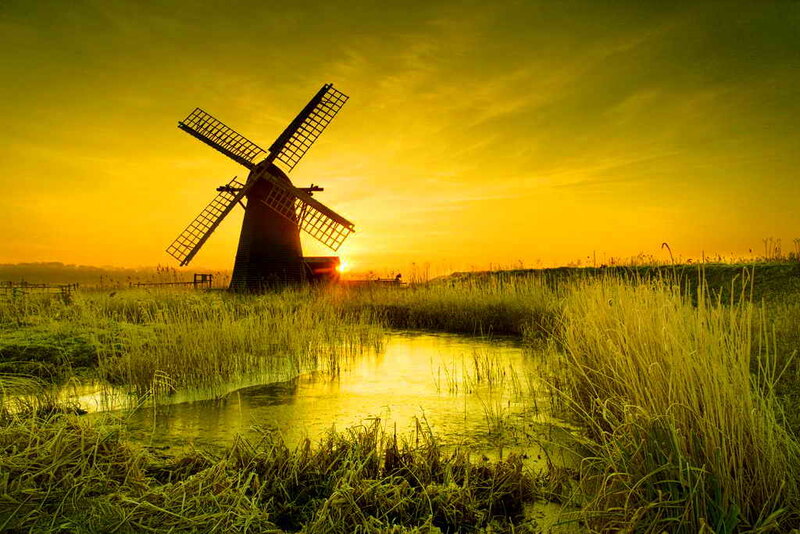 Windmill at Sunset — Yellow