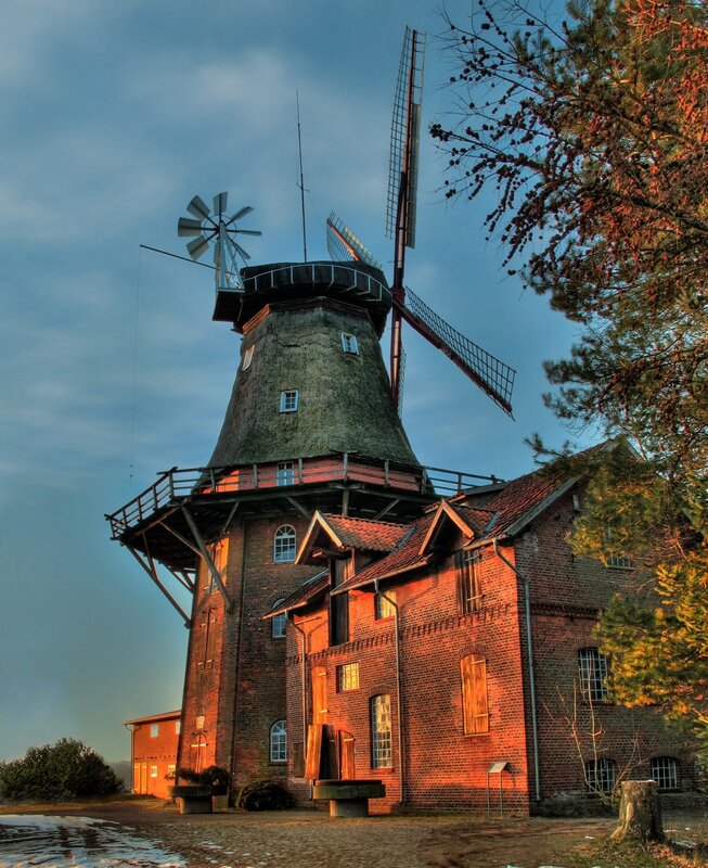 Windmill Building — Red