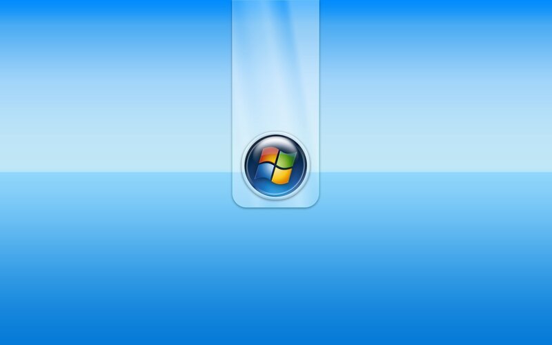 Windows Logo on Blue Background — Blue Gradient
