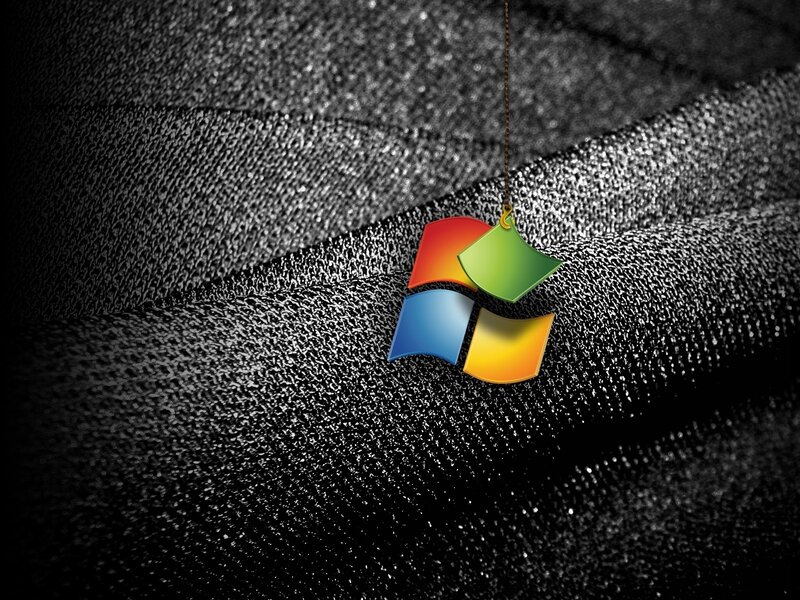 Windows Logo Pendant — Black, Dramatic