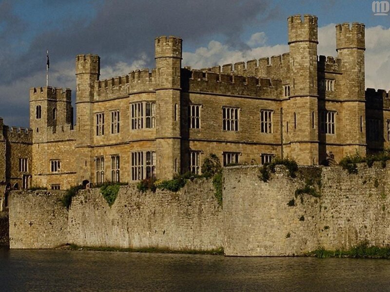Windsor Castle by the river