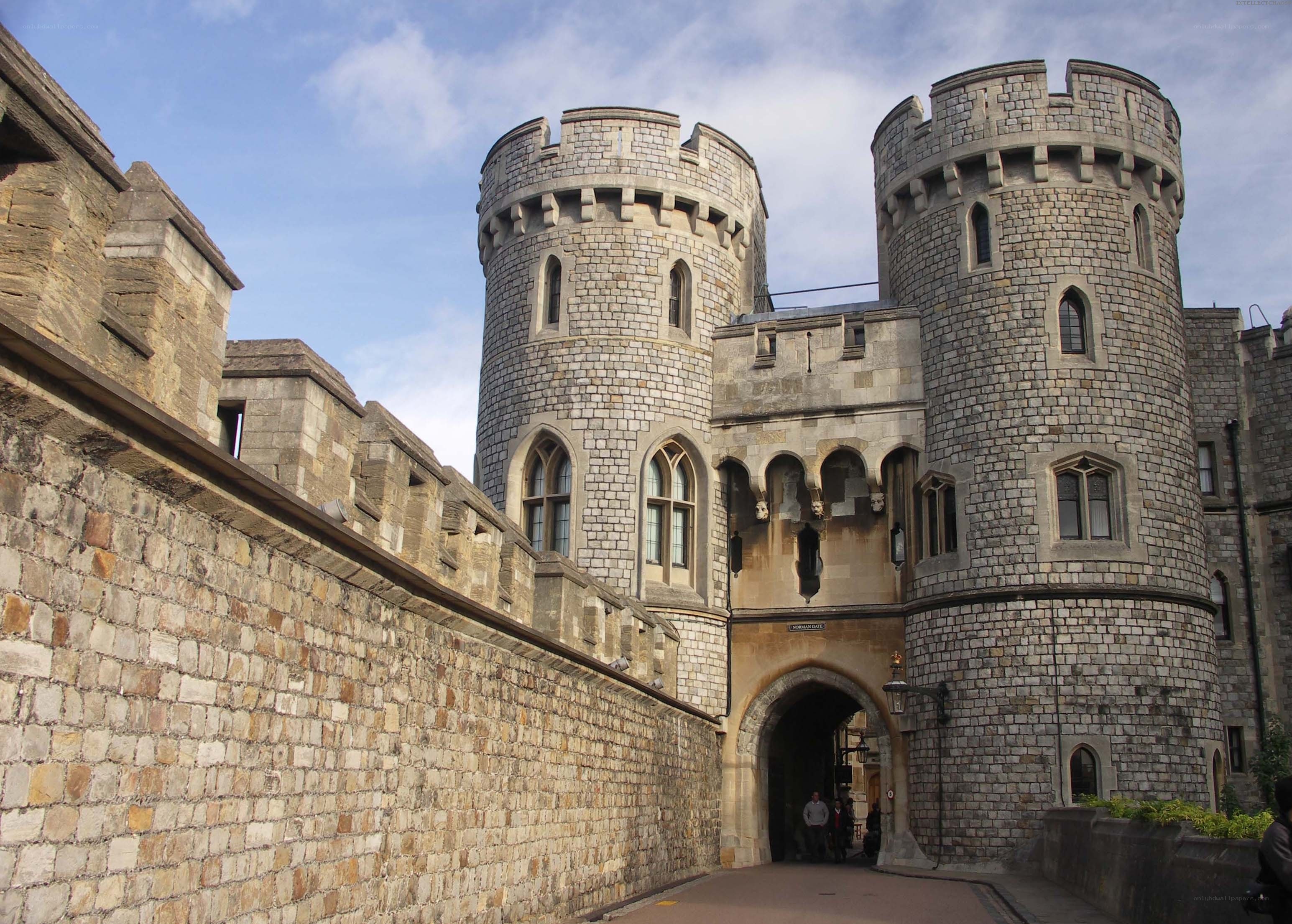 Windsor Castle entrance