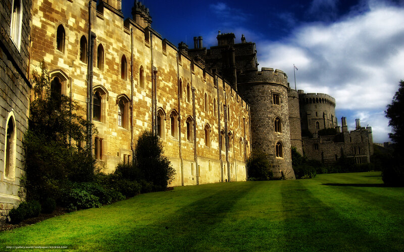 Windsor Castle in sunlight