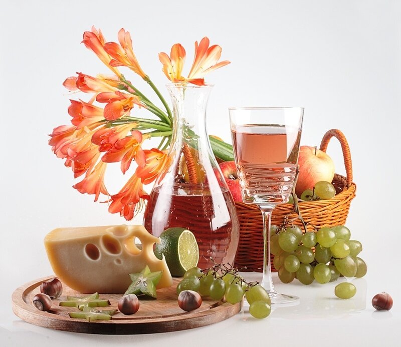 wine and cheese arrangement