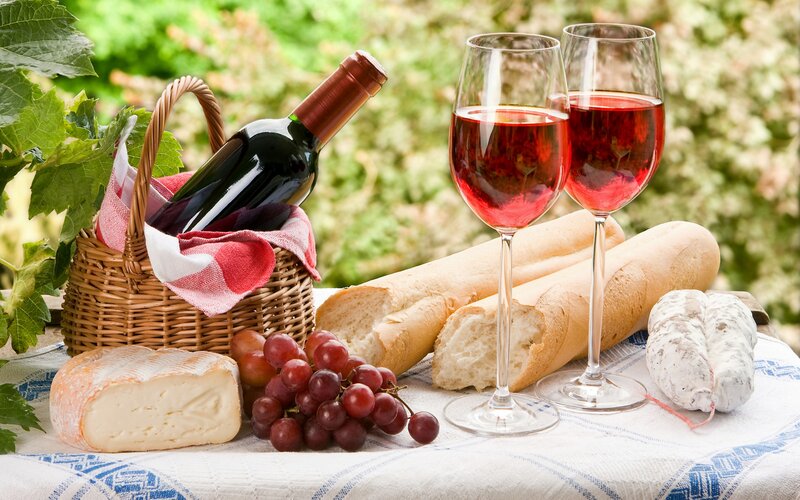 Wine and Cheese Picnic — Green