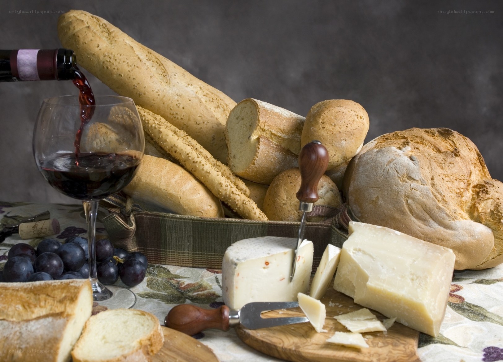 wine and cheese platter