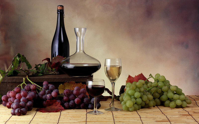 wine and grapes still life