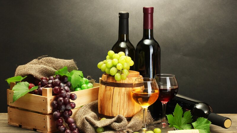Wine and grapes still life