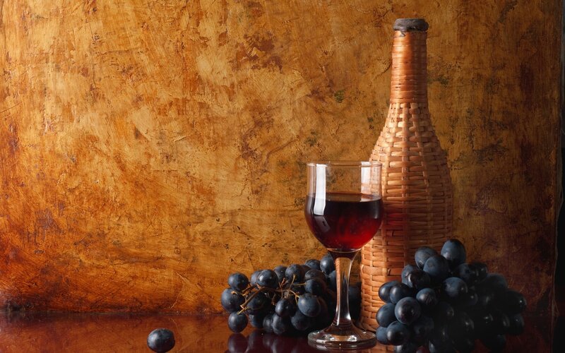 wine and grapes still life