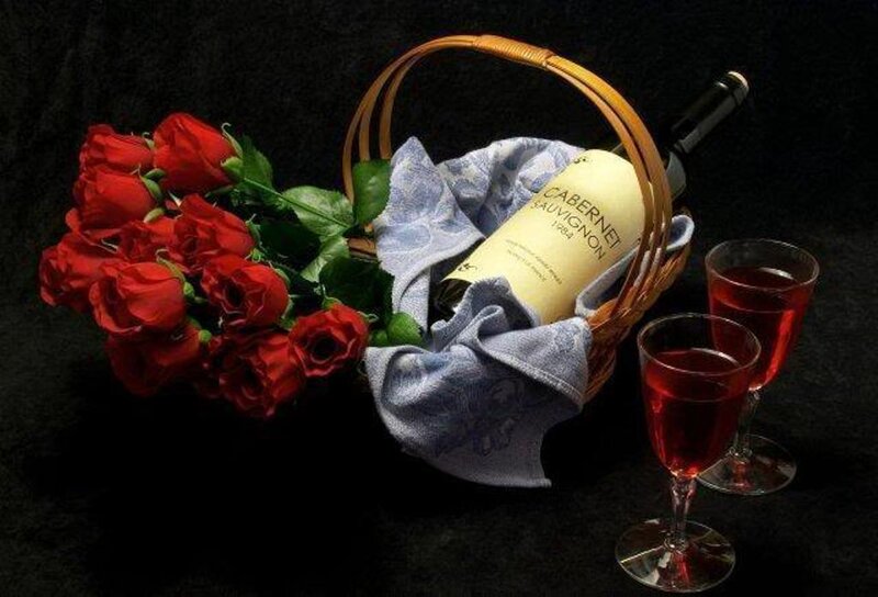 Wine Basket with Roses