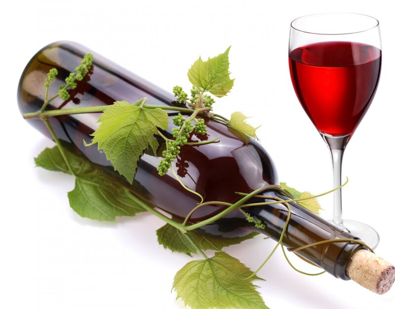 Wine Bottle with Grapes — Red