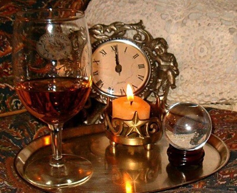 Wine Glass and Candle — Gold