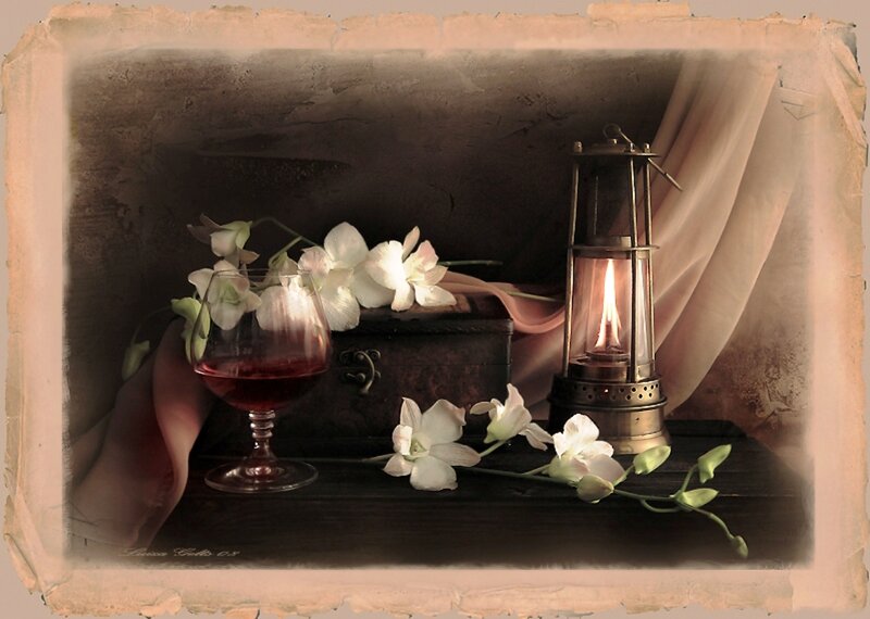 Wine Glass with Flowers — Brown