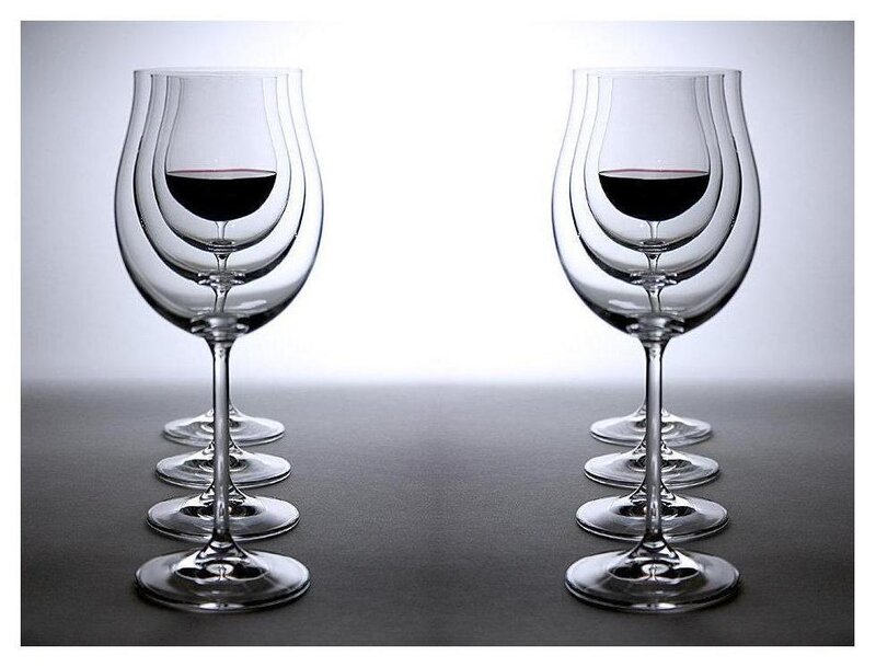 Wine Glasses with Red Wine