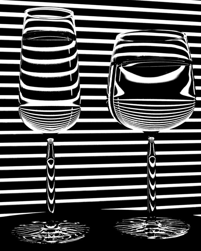 wine glasses with striped pattern