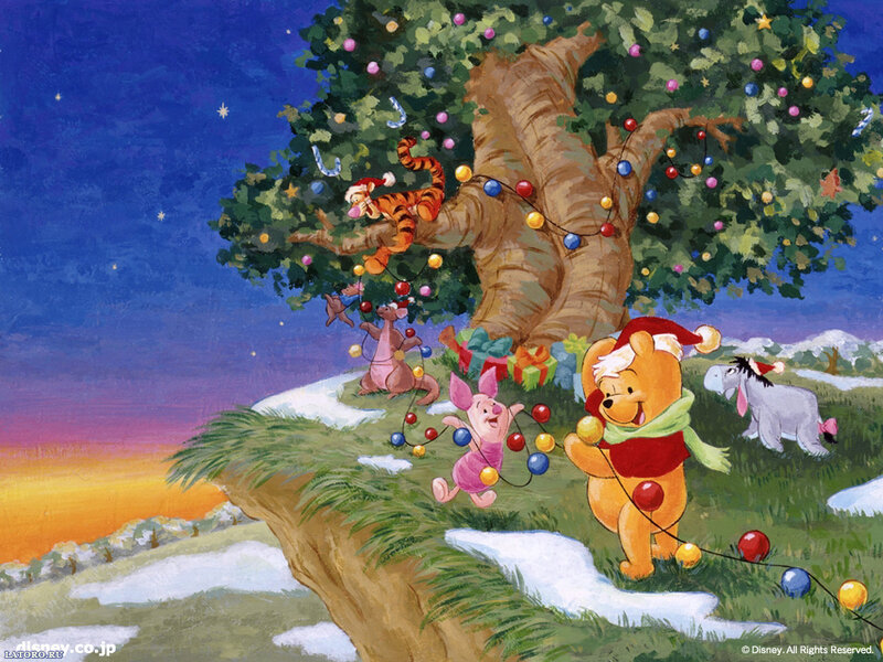Winnie the Pooh and Friends — Green, Festive