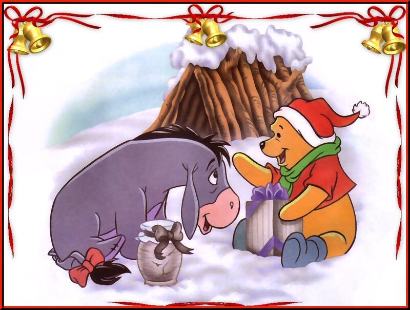 Winnie the Pooh Christmas scene