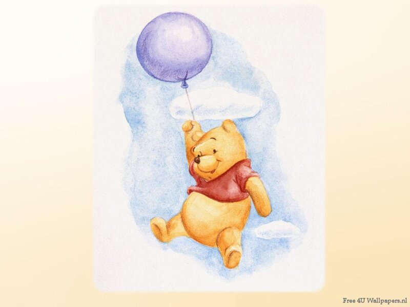 Winnie the Pooh with Balloon — Yellow