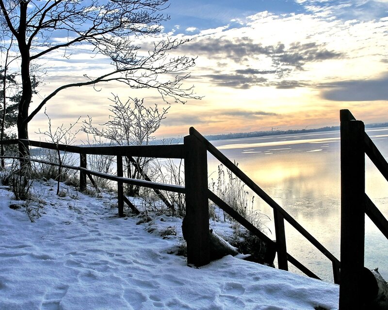 Winter sunset by the lake