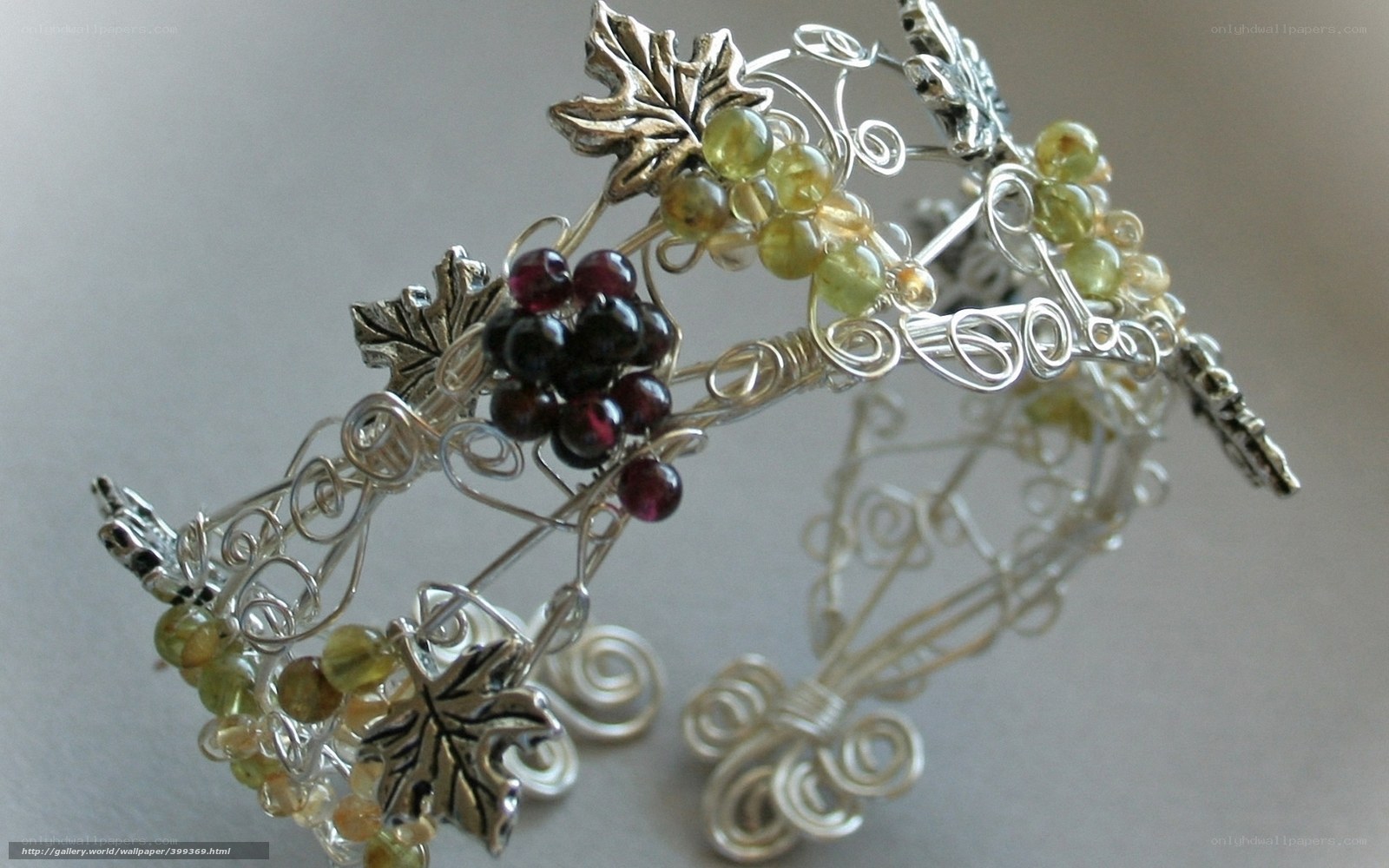 Wire-wrapped grape vine bracelet