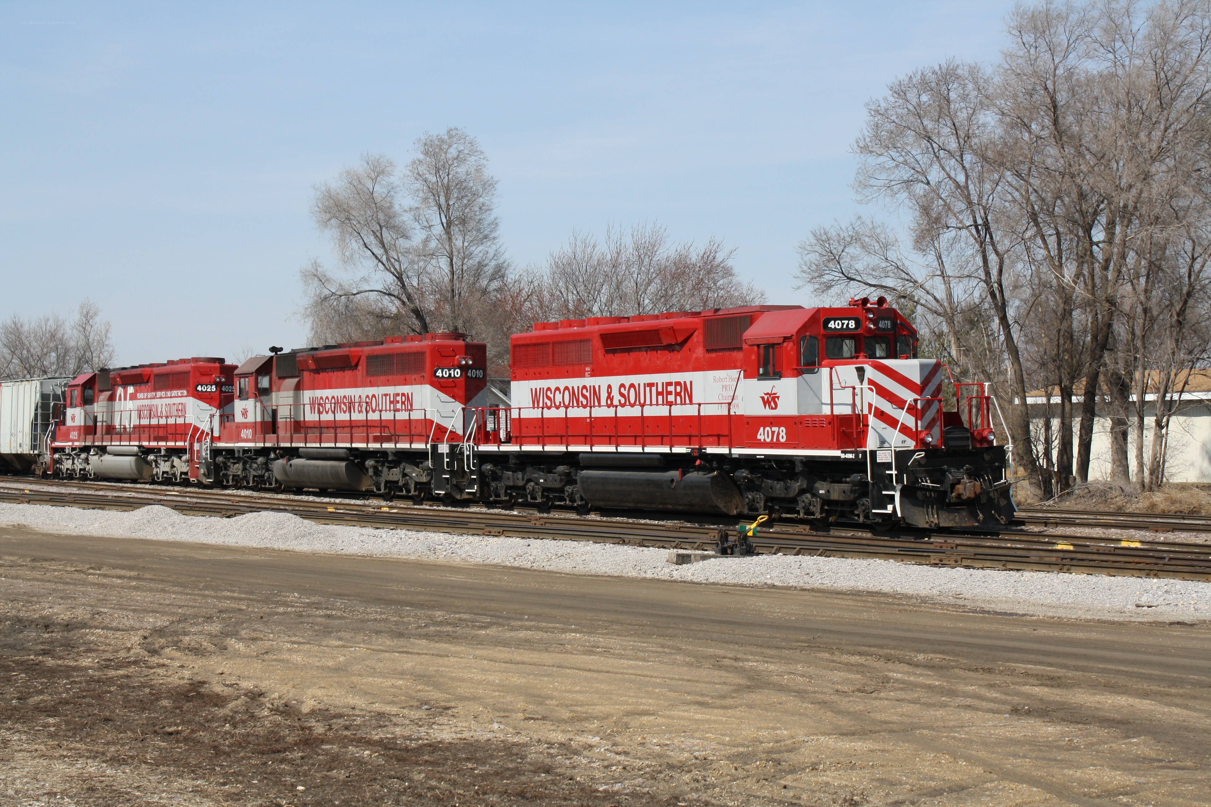Wisconsin & Southern train locomotives