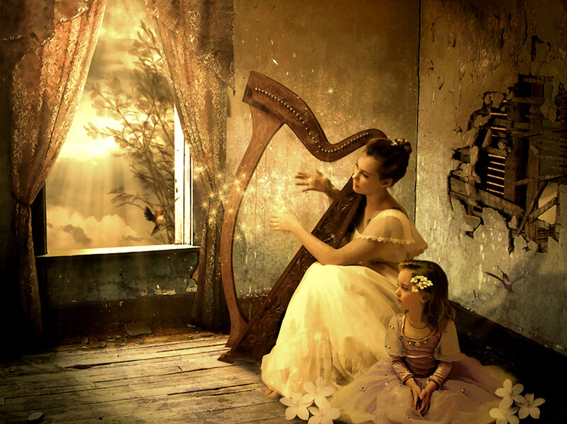 Woman and Girl with Harp — Gold