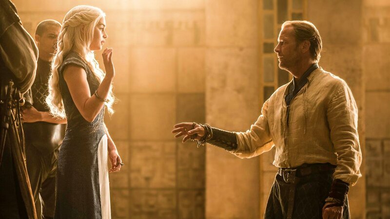 Woman and Man in Conversation — Gold, Dramatic