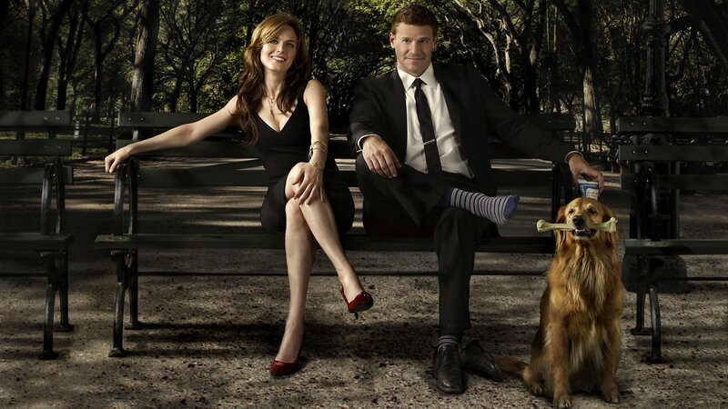 Woman and Man on Bench — Black