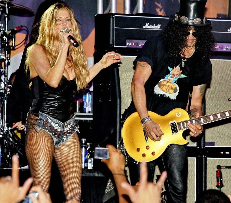 Woman and Man on Stage — Black