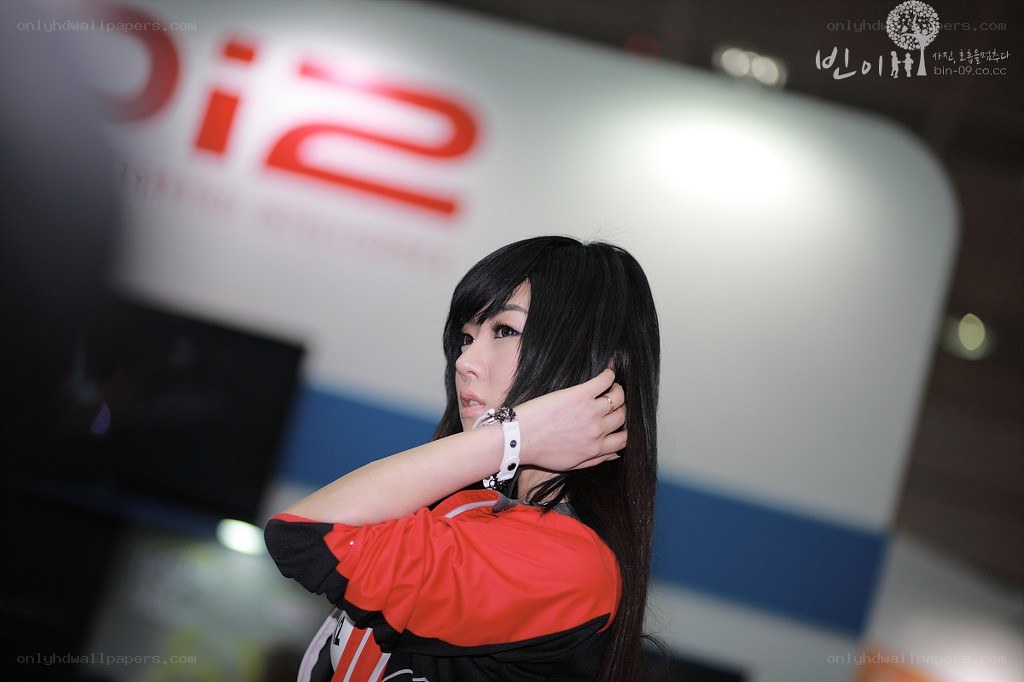 woman at a tech event