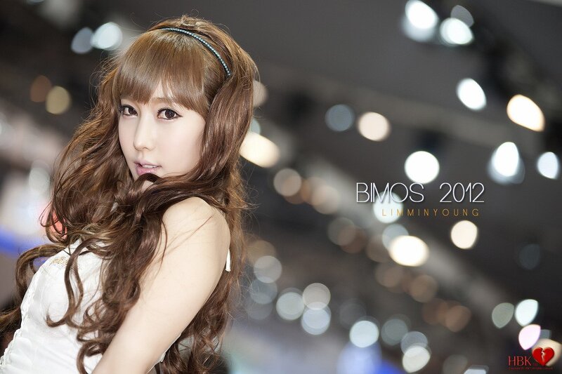 woman at bimos 2012 event
