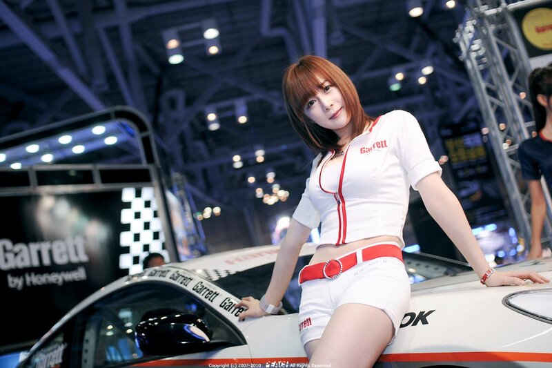 woman at car show event