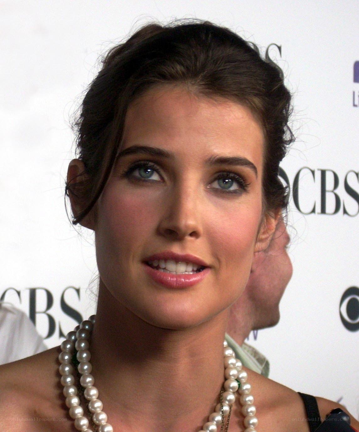 woman at cbs event