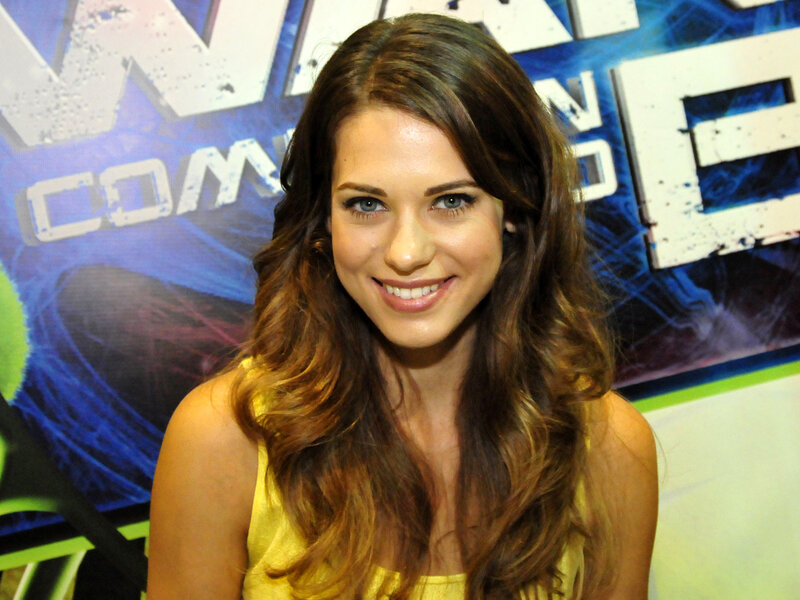 woman at comic event