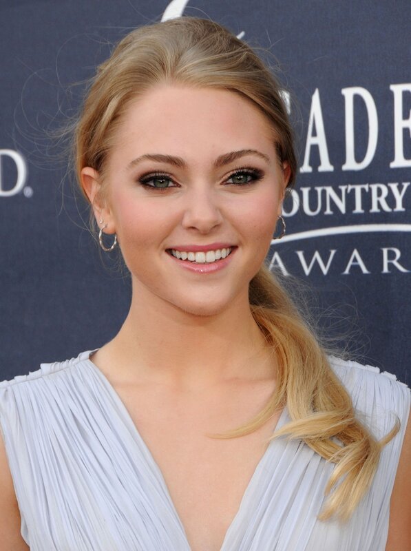 woman at country awards event