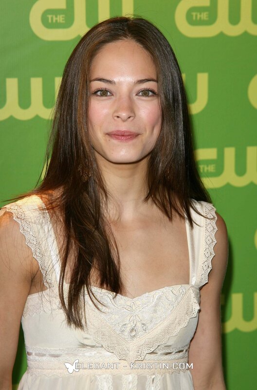 woman at cw event