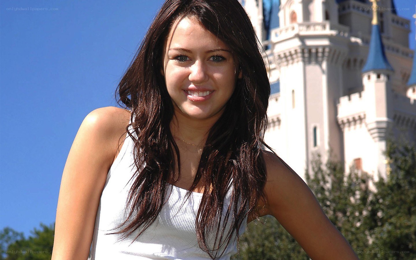 woman at disney castle
