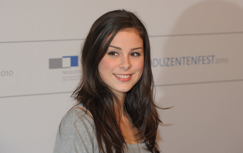 woman at duzentenfest event