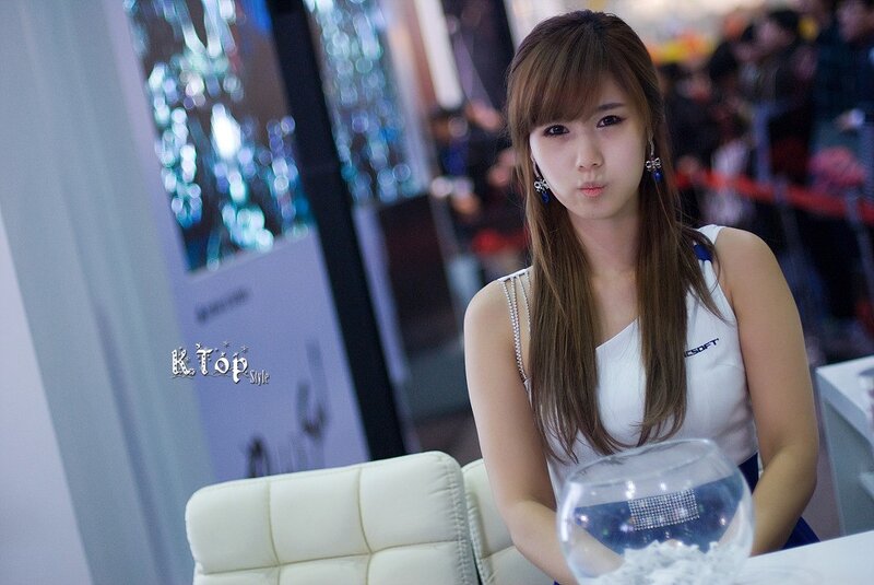 woman at event with fishbowl