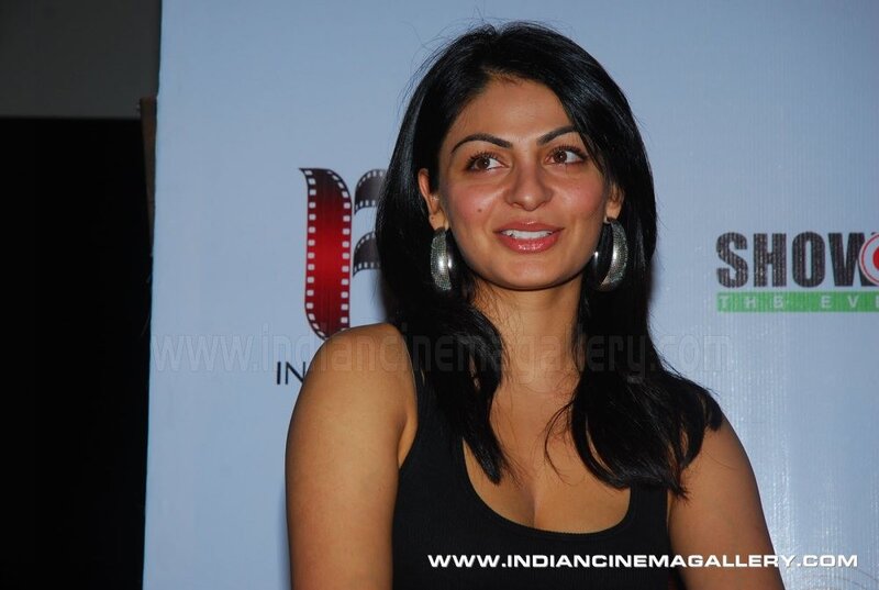 woman at film event